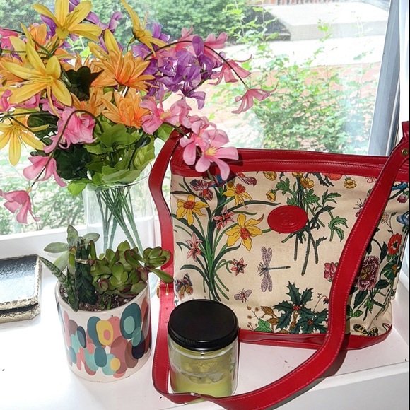 ADDITIONAL PHOTOS Authentic Gucci bloom flora purse crossbody shoulder bag